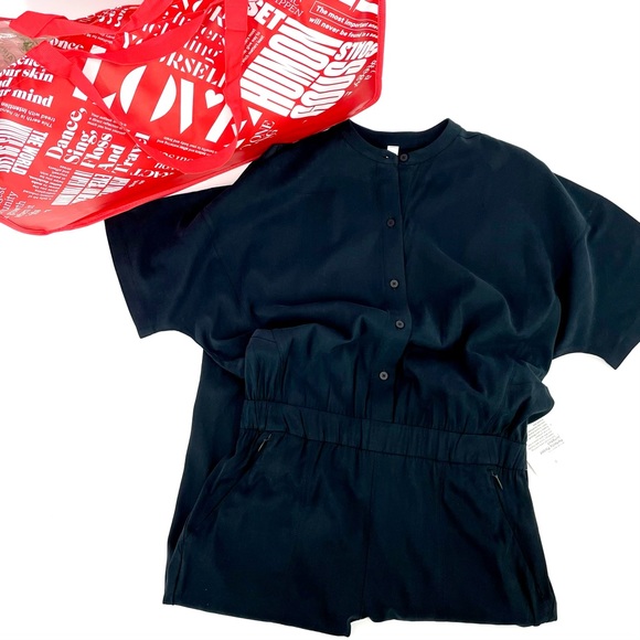 🍋 NWT Lululemon Perfectly Poised Jumpsuit
Black 8 - Picture 11 of 15